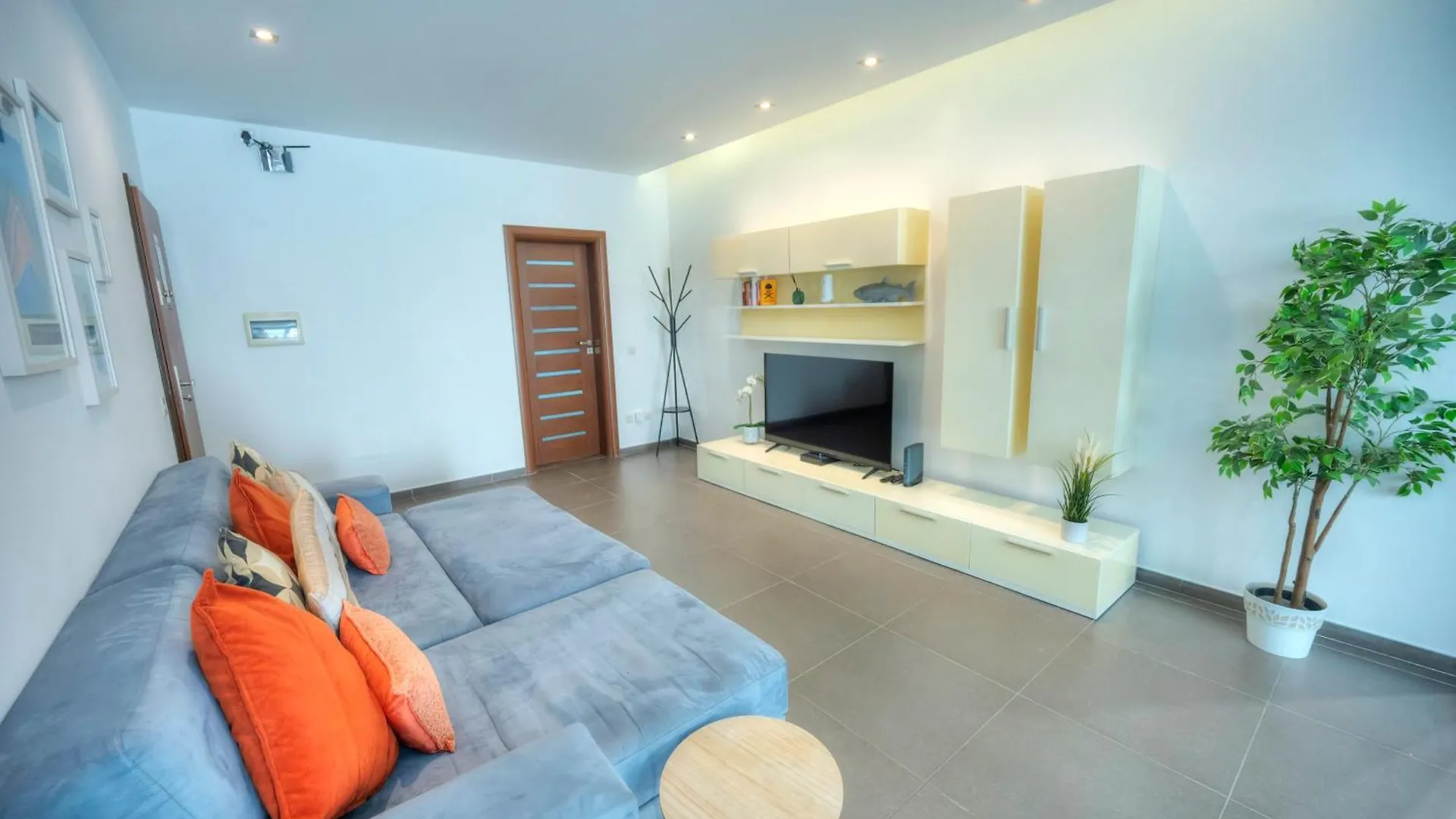Bright & Large 2Bedrooms In Sliema Center Mpor1-1
