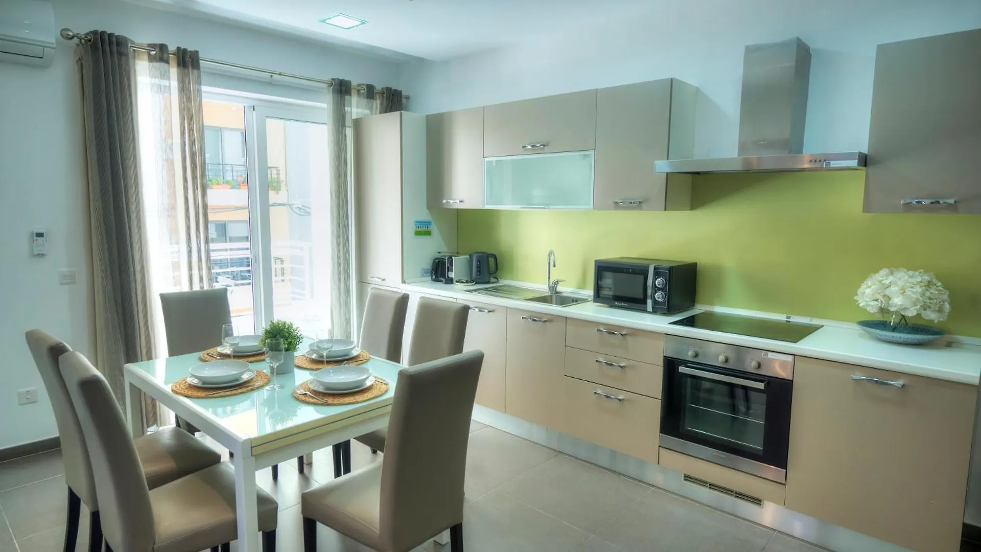 Apartment Bright & Large 2Bedrooms In Sliema Center Mpor1-1 Malta