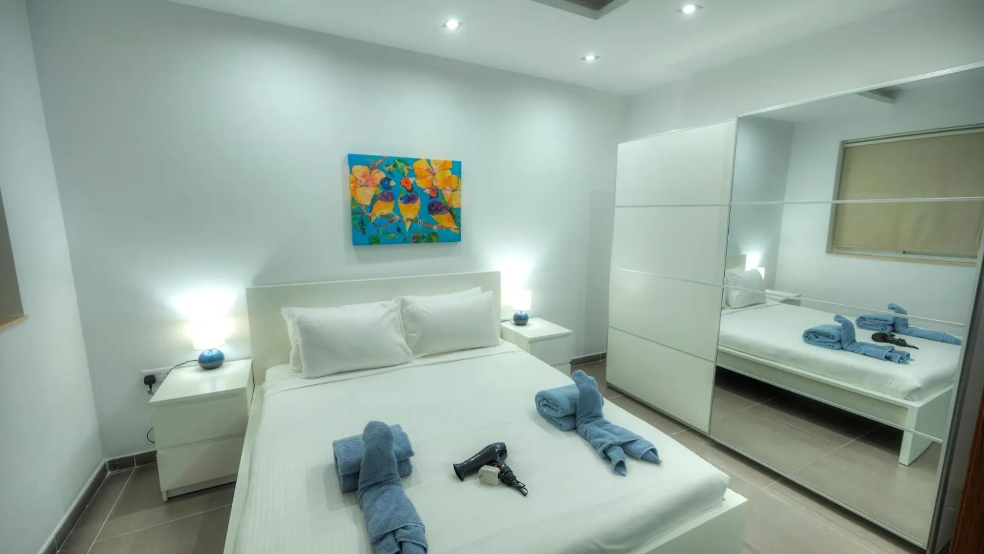 Apartment Bright & Large 2Bedrooms In Sliema Center Mpor1-1